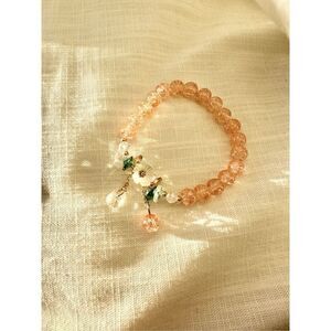 Peach beaded flower stretch bracelet